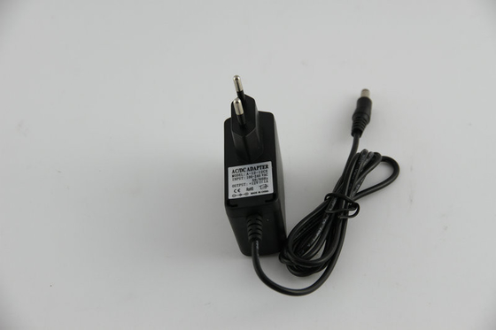 توفير الطاقة 12 W AC محولات التيار المستمر 240V AC، تبديل محول الطاقة العالمي