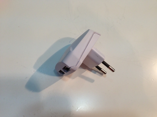 2.1A الأبيض USB مزدوجة الجدار شاحن محول تيار متردد شاحن الاتحاد الأوروبي التوصيل، 100 - 240V