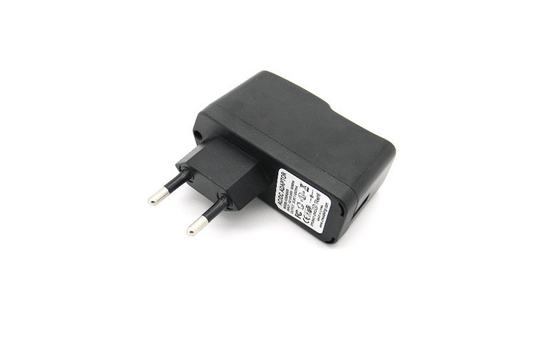 AC100-240V العالمي USB شاحن السفر