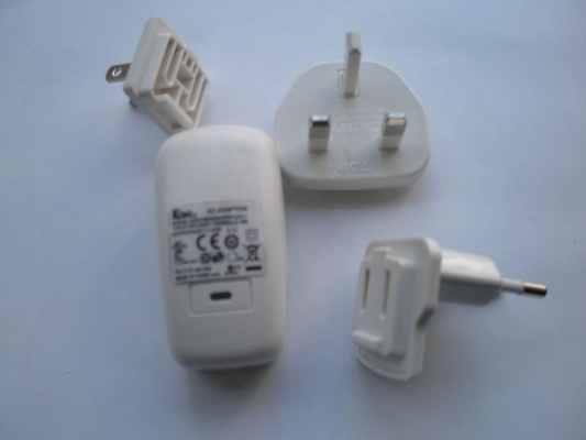 5V - 5.5V DC، 100V - 250V AC 60Hz أدى العالمي USB محول الطاقة