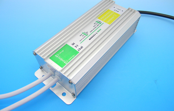 60w الألومنيوم كهربائيا مكثف IP68 للماء إمدادات الطاقة ثابت الحالي الصمام سائق