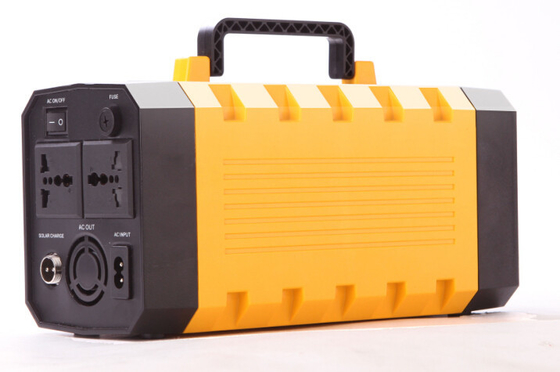 110V / 220V UPS انقطاع التيار الكهربائي مع لوحة للطاقة الشمسية ضوء الصمام و