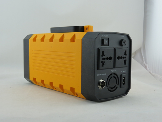 110V / 220V UPS انقطاع التيار الكهربائي مع لوحة للطاقة الشمسية ضوء الصمام و