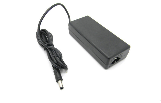24V 3A تحويل سطح المكتب محول الطاقة للإلكترونيات / طابعة آلة شاحن