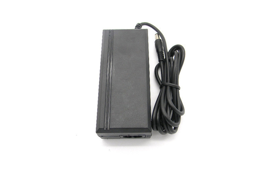 12V 2A AC إلى DC محول الطاقة على مدى الحالي / ثابت 5.5x2.1mm الحالي