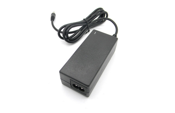 على مدى الجهد AC إلى DC محول الطاقة سطح المكتب 36W 12V المملكة المتحدة التوصيل للحصول على تلفزيون ال سي دي