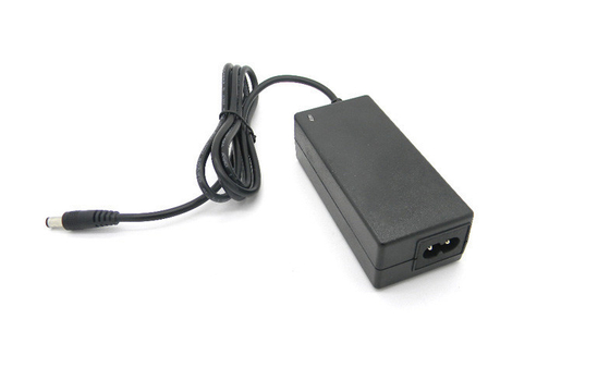 على مدى الجهد AC إلى DC محول الطاقة سطح المكتب 36W 12V المملكة المتحدة التوصيل للحصول على تلفزيون ال سي دي
