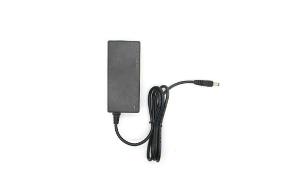 على مدى الجهد AC إلى DC محول الطاقة سطح المكتب 36W 12V المملكة المتحدة التوصيل للحصول على تلفزيون ال سي دي