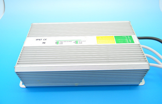 200W 12V عالية الكفاءة الصمام سائق للماء المعدات الكهربائية في الهواء الطلق