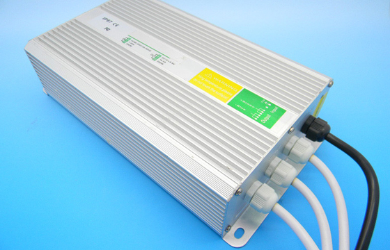 200W 12V عالية الكفاءة الصمام سائق للماء المعدات الكهربائية في الهواء الطلق