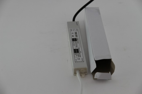 سائق 12 فولت DC للماء LED