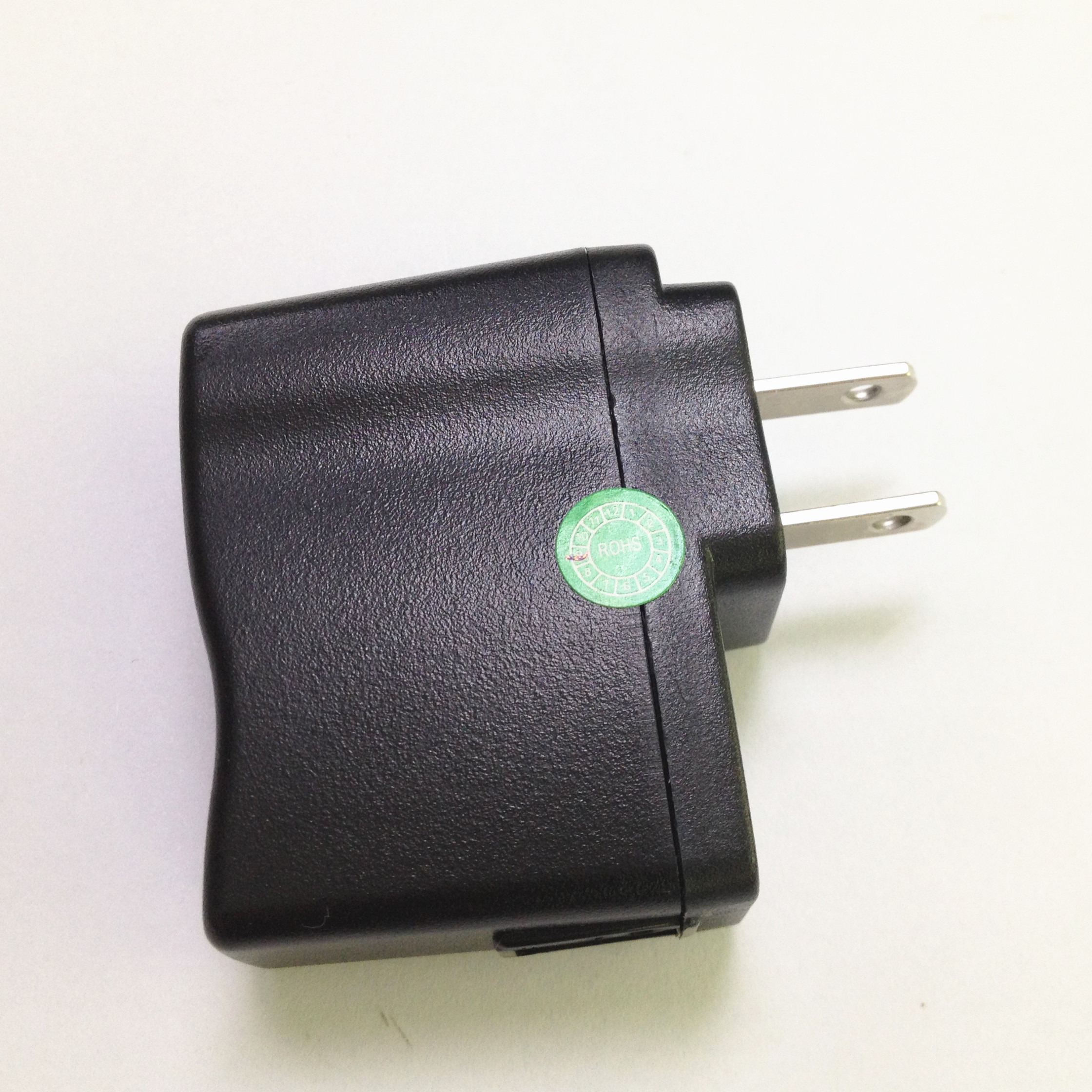 USB جدار جبل 5W 5V DC محول الطاقة 1A للMP3 / LED ضوء شاحن